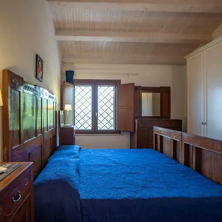 Apartment Il Gelso E L'ulivo In L'ulivo *