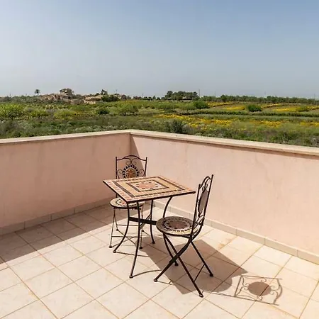 Il Gelso E L'ulivo In L'ulivo * Noto